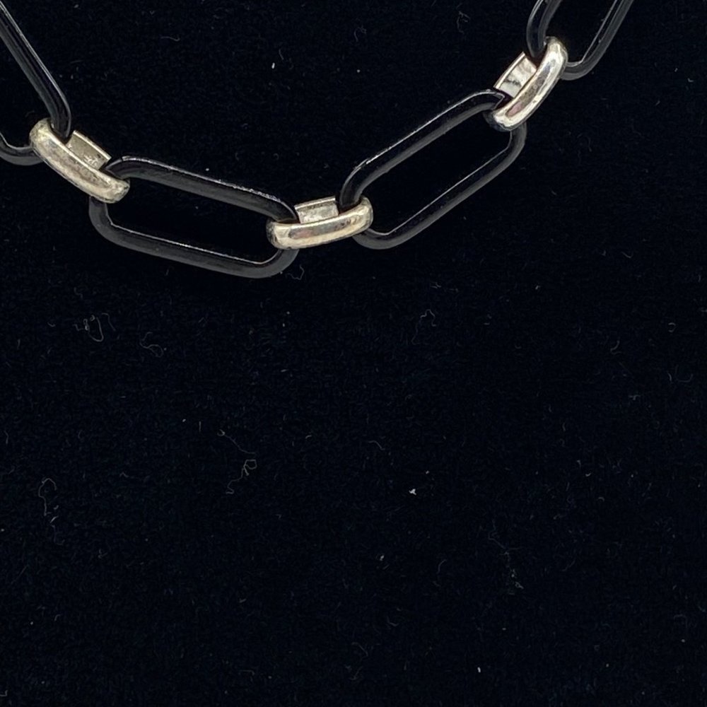 Jewelry Vintage Napier Necklace 18 inches Black and Silver Link Chain with Fold